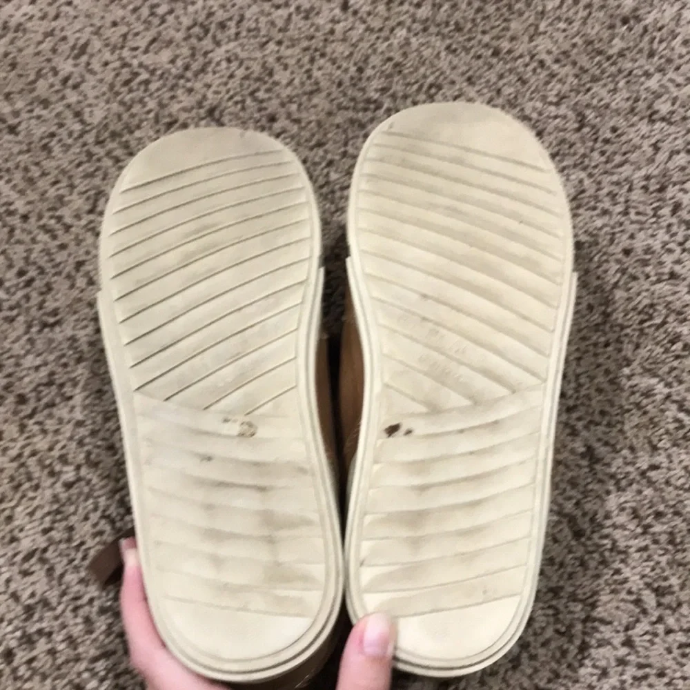 🌈Children’s place shoes​